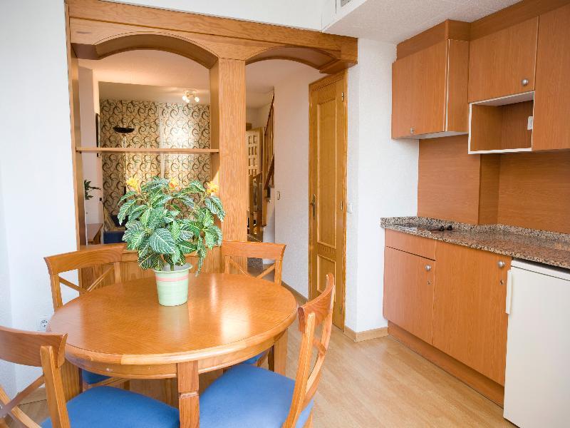 Apartamentos Turisticos Jardines Del Plaza Peñíscola Dış mekan fotoğraf